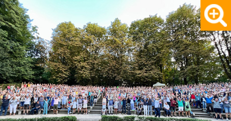 Gütersloh 2025 party crowd