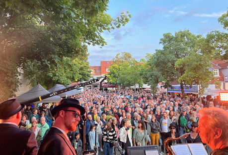 Walsroder Mittwoch 2025 party crowd Walsroder Mittwoch 2025 party crowd